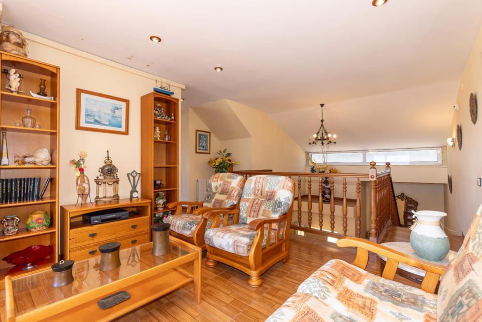 Communal lounge/ TV room, Living room