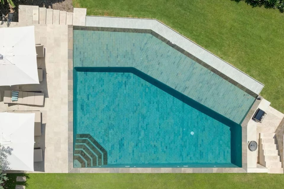 Large house with pool and sea view in Vallauris House in Antibes