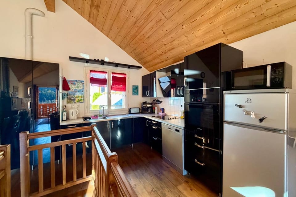 Charming and bright cottage in Briançon Chalet in Briançon