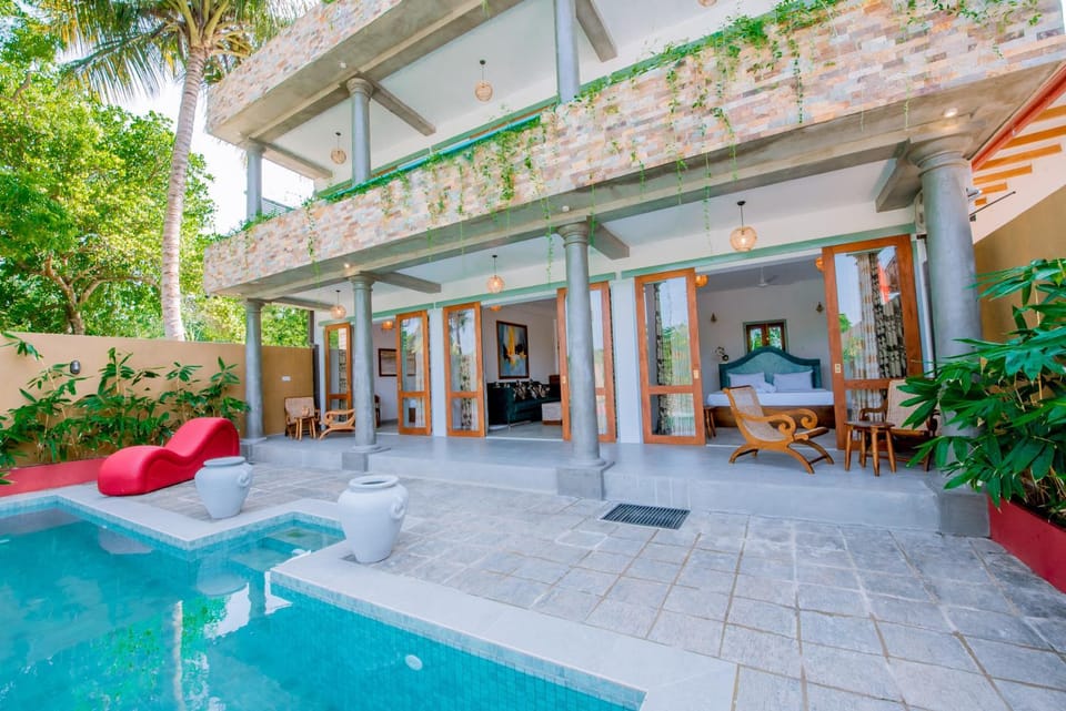 Natural landscape, Seating area, Pool view, Swimming pool, Swimming pool, sunbed