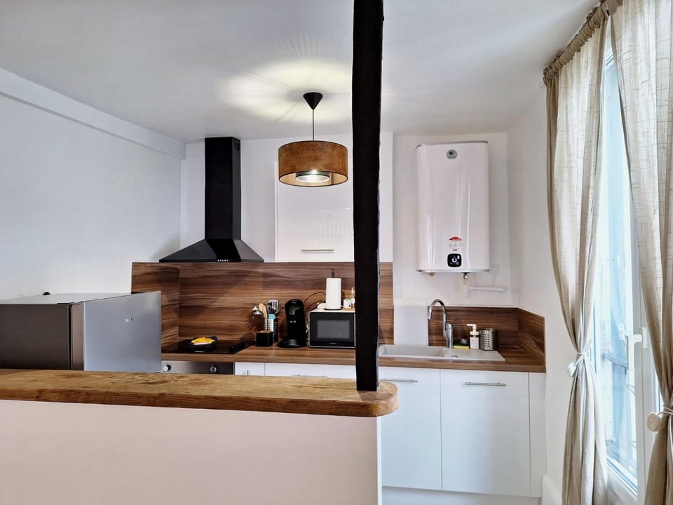 Coffee/tea facilities, internet, internet, microwave, oven, stove, stove, kitchen, kitchen