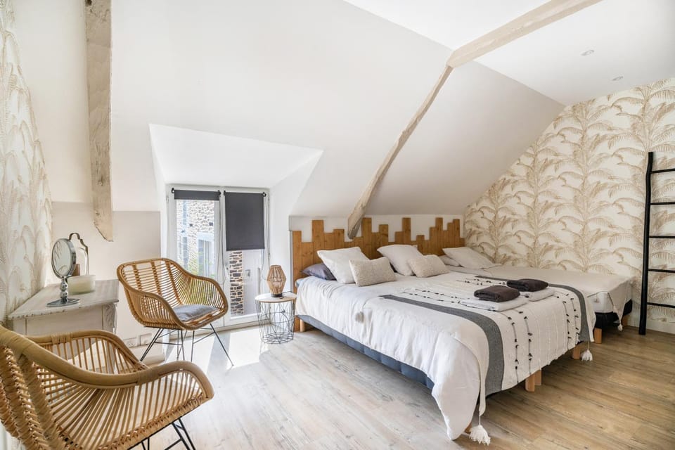 Property building, Living room