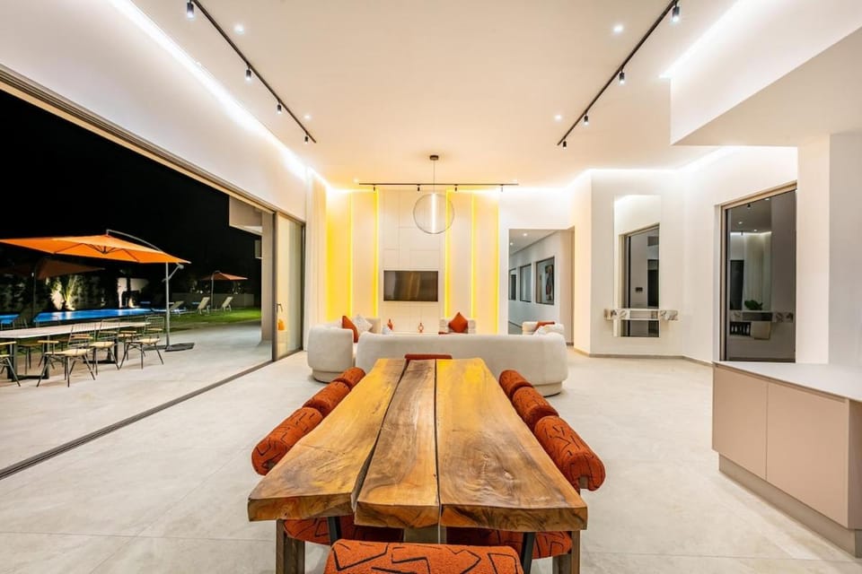 Spacious villa with jacuzzi and activities Villa in Marrakesh