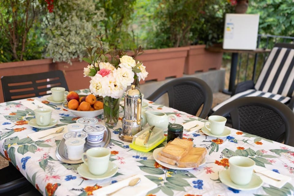 Garden, Dining area