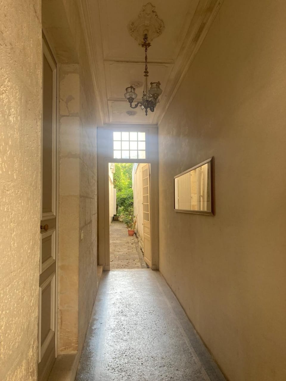 La Maison de la Glycine House in Nouvelle-Aquitaine