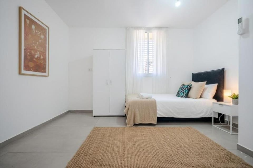 Ashdod 5 rooms with mamad Apartment in South District