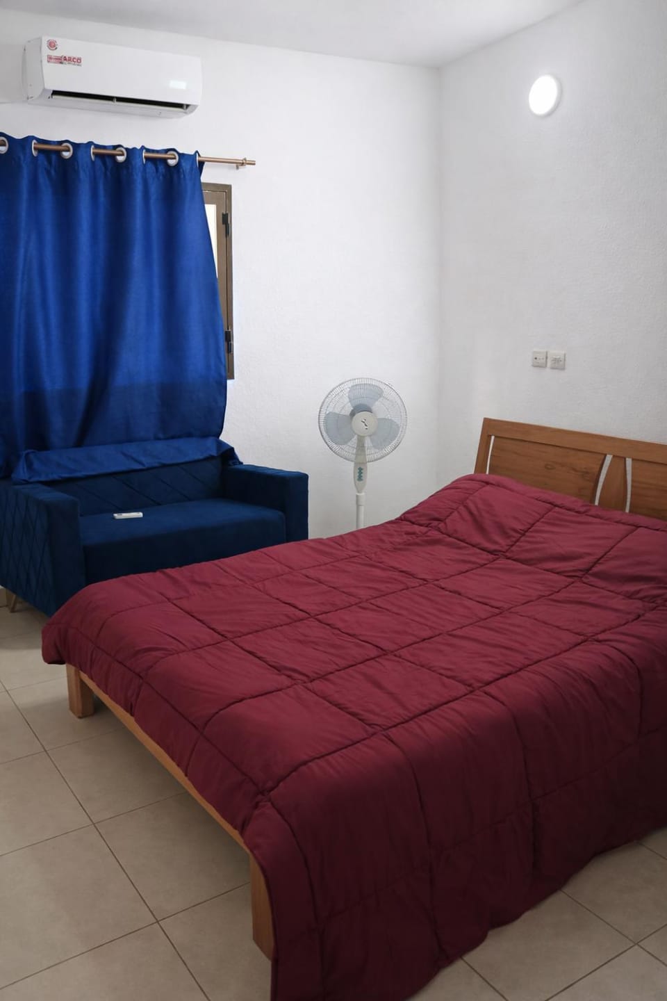 Studio Abidjan 8ieme tranche carrefour prière Apartment in Africa