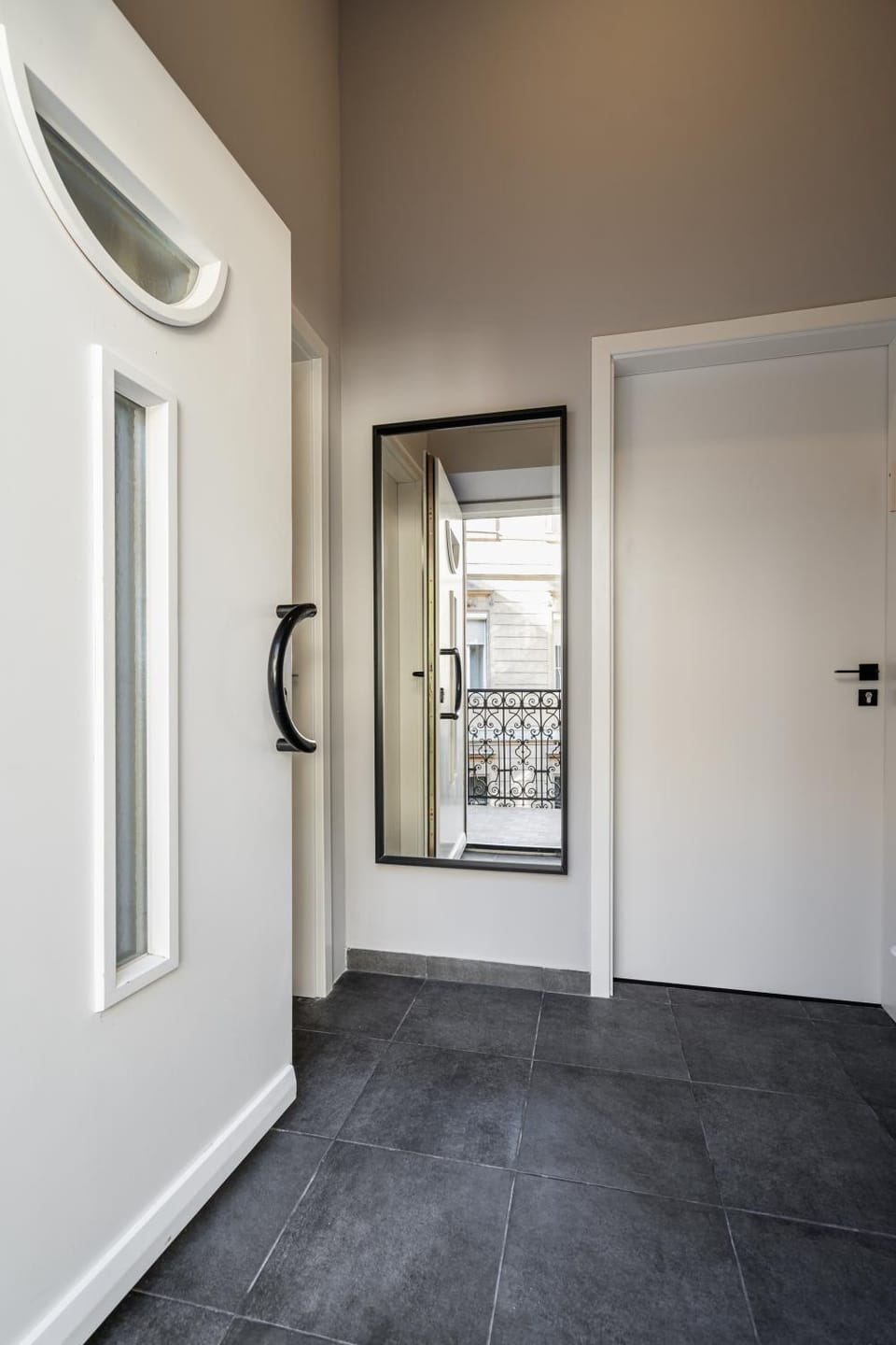 Property building, Balcony/Terrace, On site