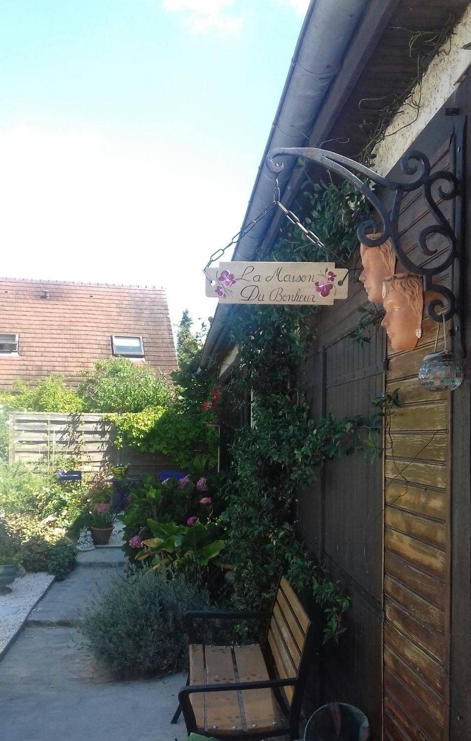Property logo or sign, Logo/Certificate/Sign, Internal: Not applicable to any particular room
