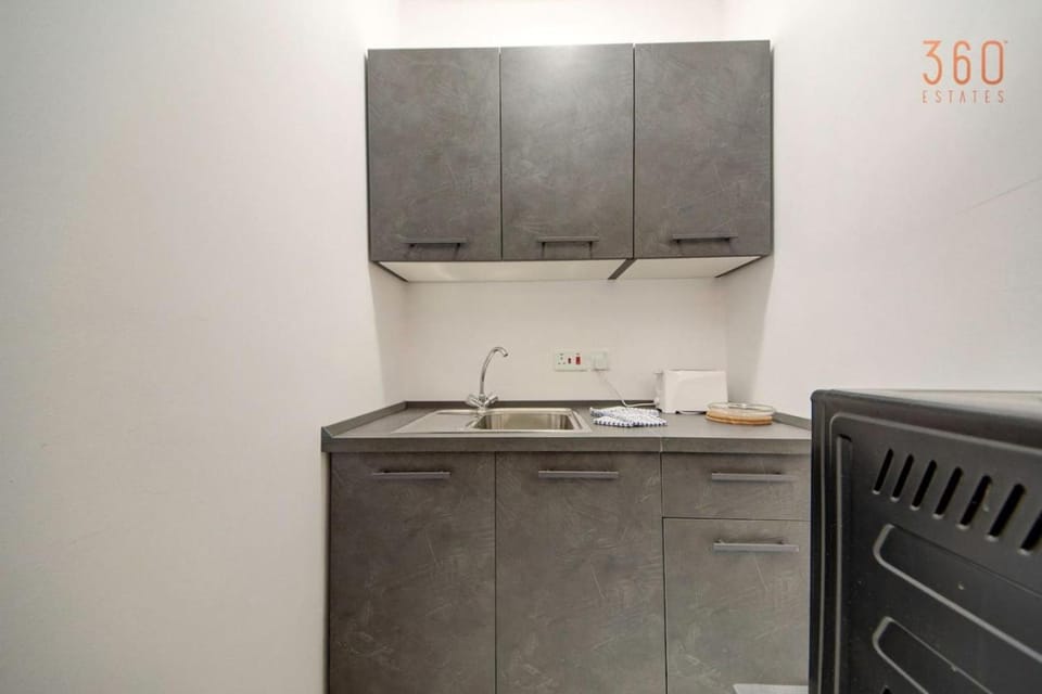 Fully equipped Studio in Msida with Wifi & AC by 360 Estates Apartment in Malta