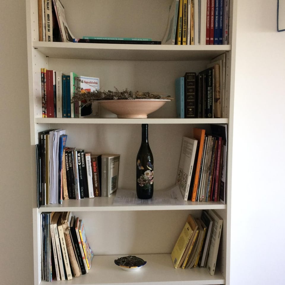 Library, Decorative detail