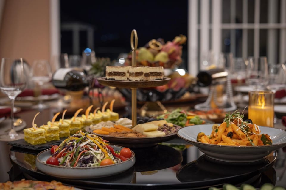 Food, Buffet breakfast, Lunch, Dinner