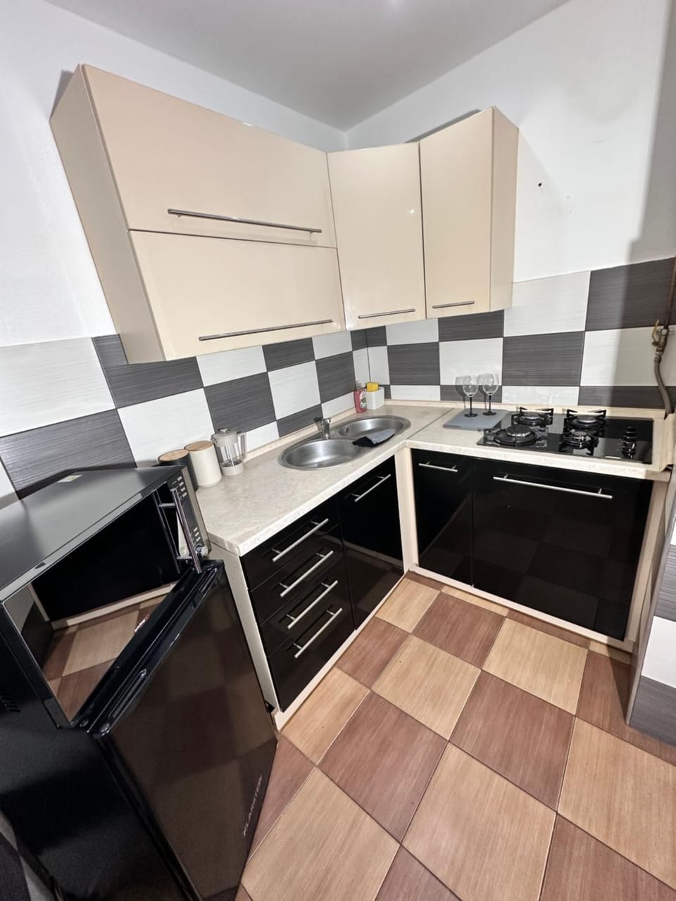 Kitchen or kitchenette, stove