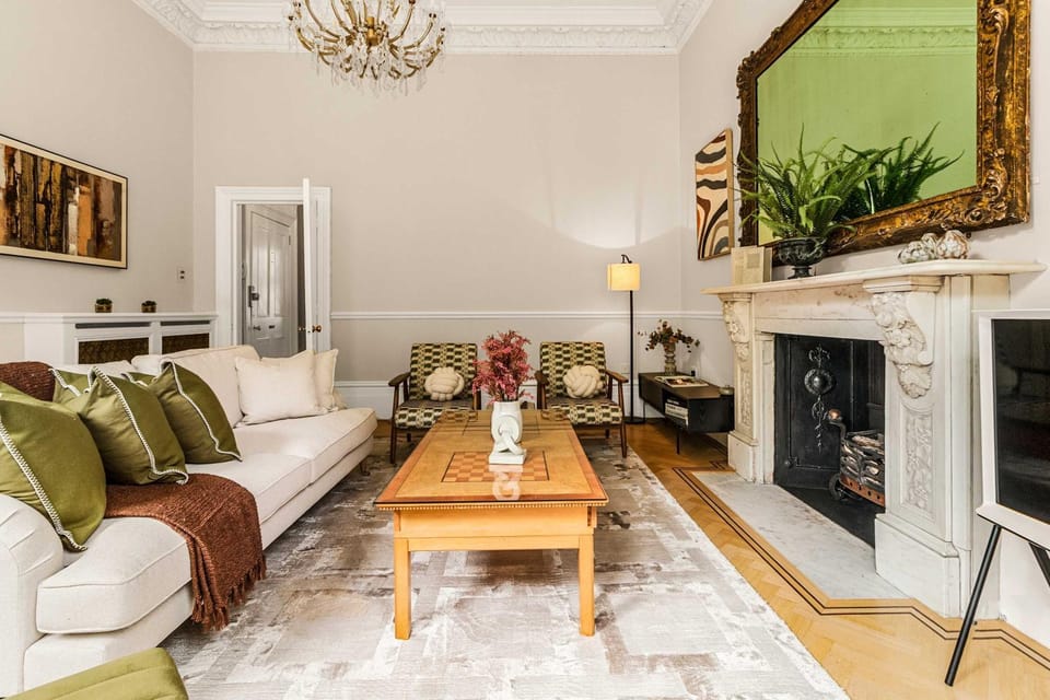 4 Bed Holland Park Duplex Apartment in City of Westminster