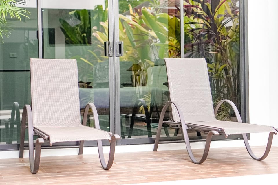 Patio, sunbed
