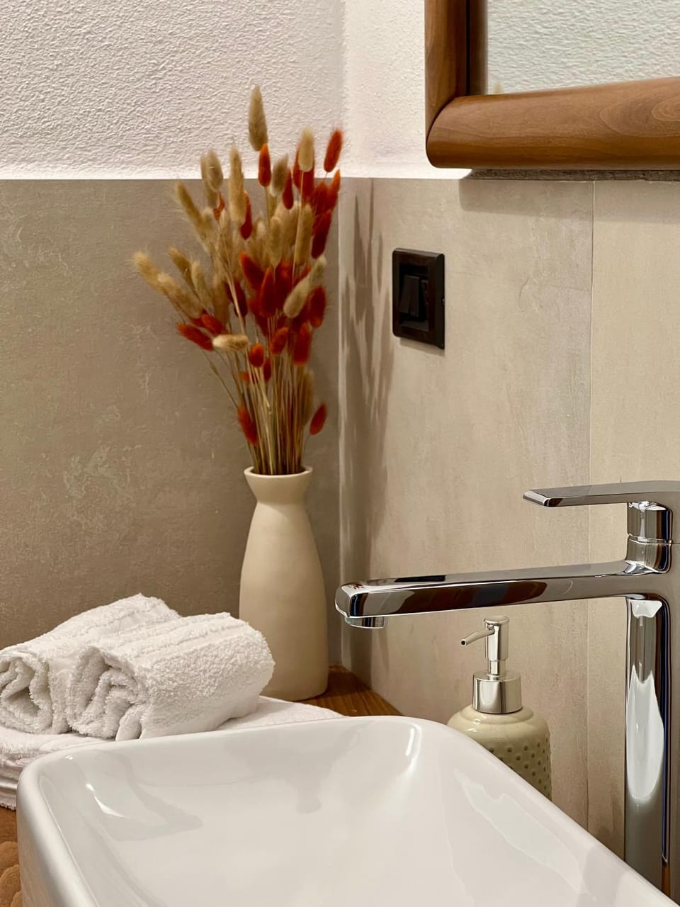 Bathroom, towels