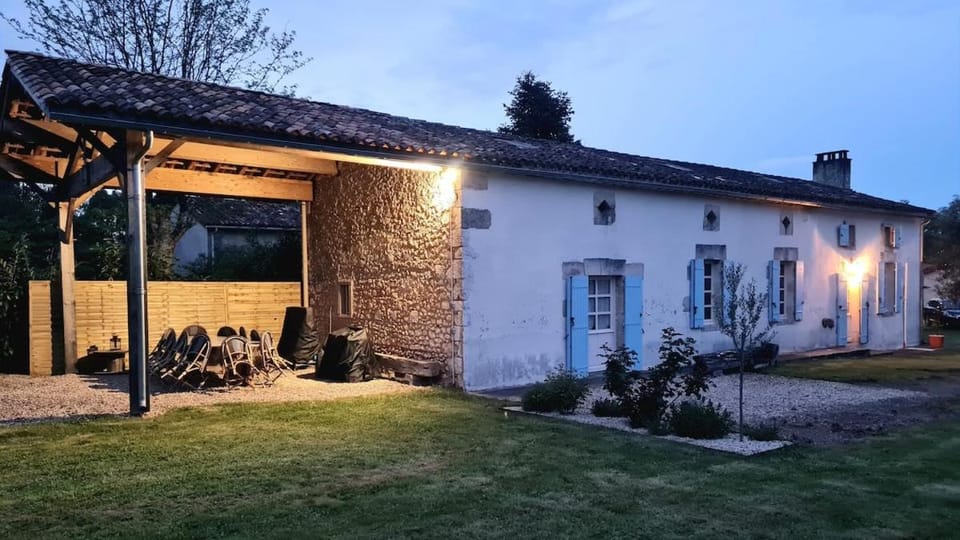 Gite Dammeg House in Nouvelle-Aquitaine