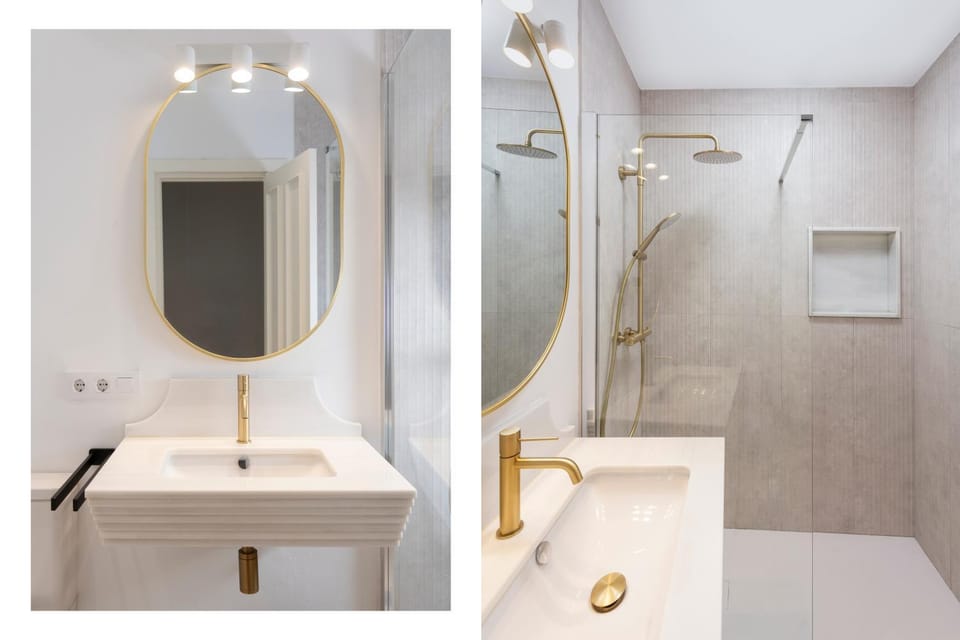 Shower, Bathroom, towels