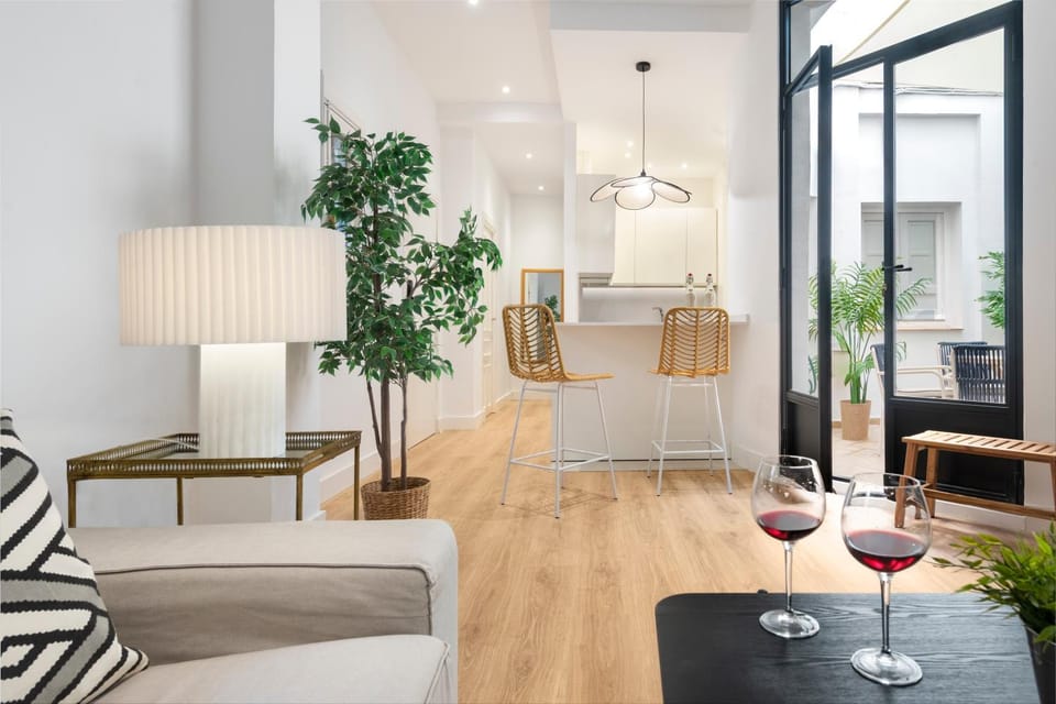 Living room, Seating area, Dining area, kitchen