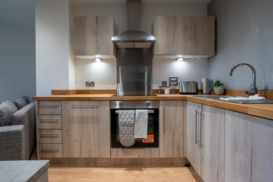 Large 2BR Flat in Heart of City - Sleeps 10 Apartment in Leeds