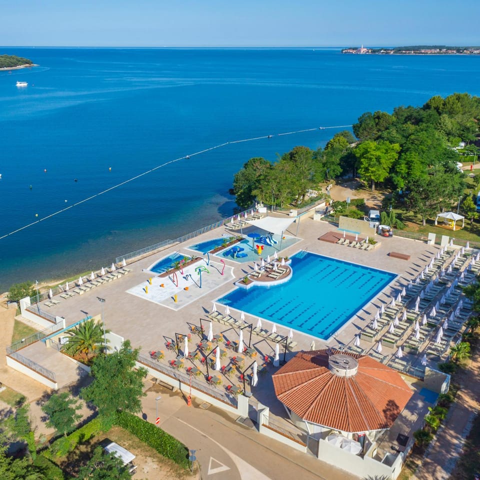Beach, Swimming pool