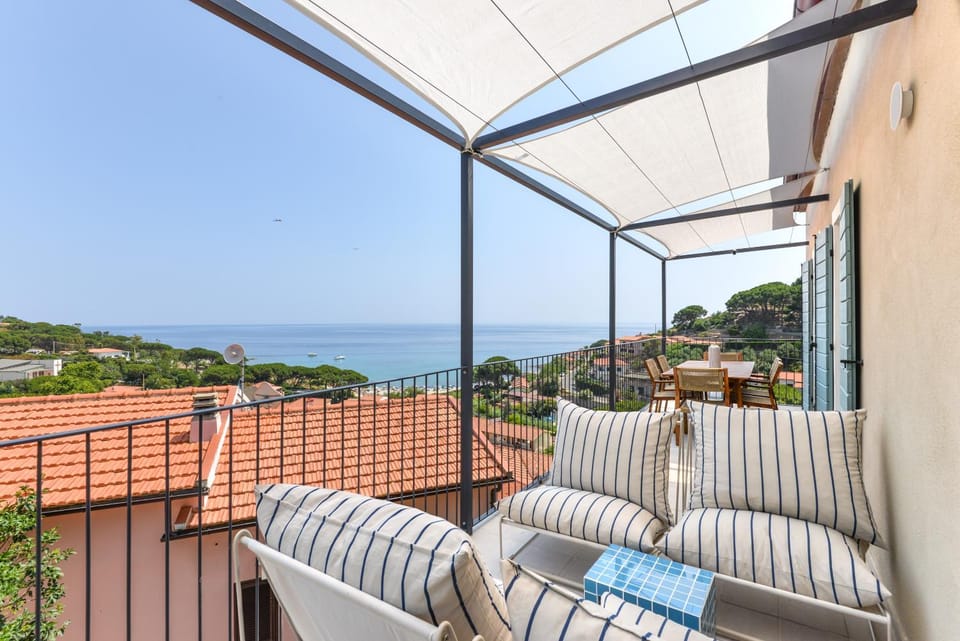 Balcony/Terrace, Balcony/Terrace