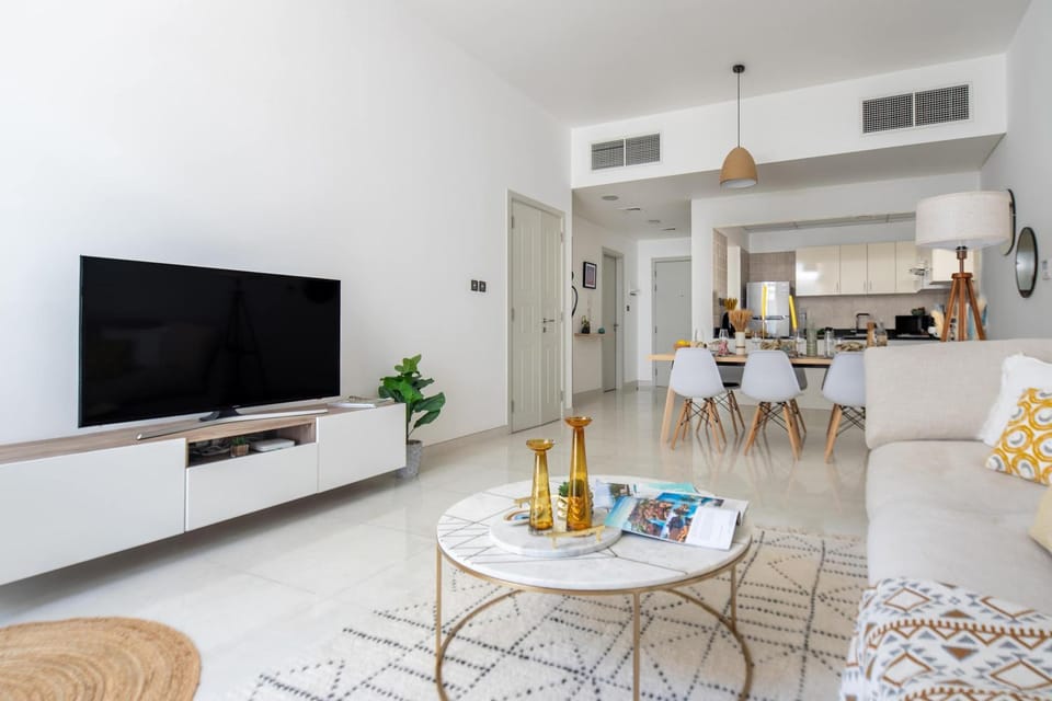 TV and multimedia, Kitchen or kitchenette, Living room, Dining area