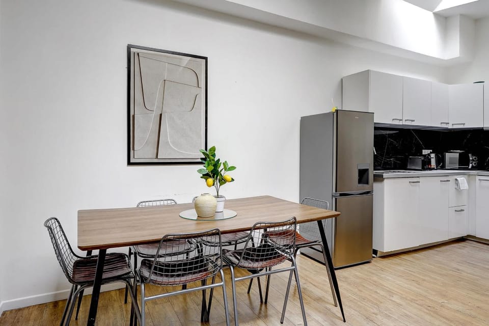 Ambiance Contemporaine et Detente - Paris 10 Apartment in Paris