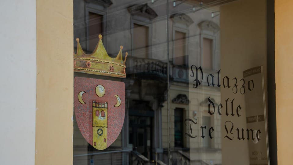 Facade/entrance, Property logo or sign