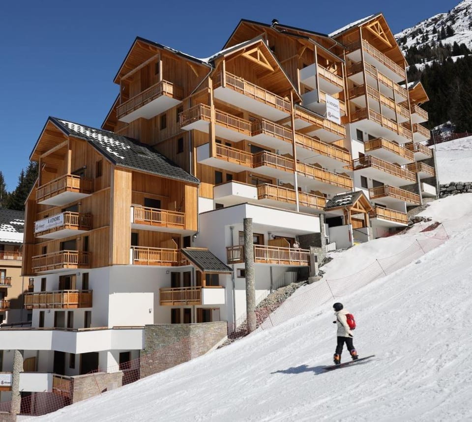 6ème PISTE Apartment in Oz