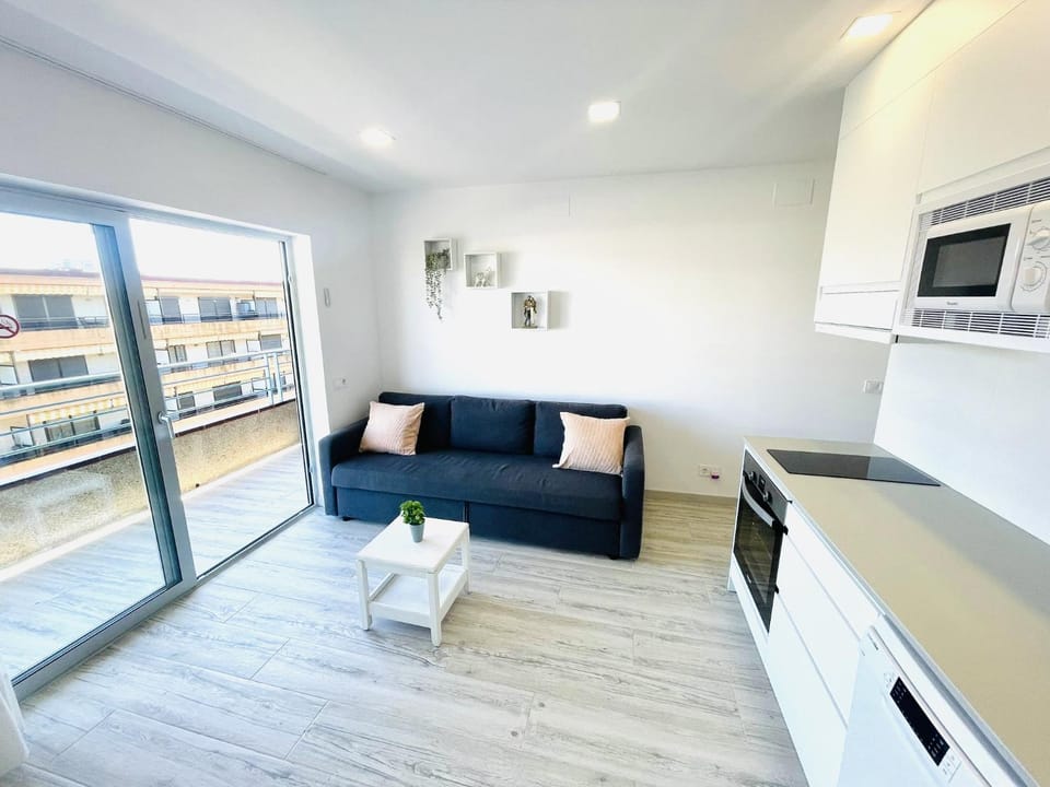 Kitchen or kitchenette, Living room, Seating area