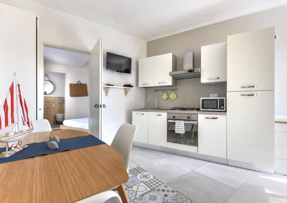 Living room, Dining area, kitchen