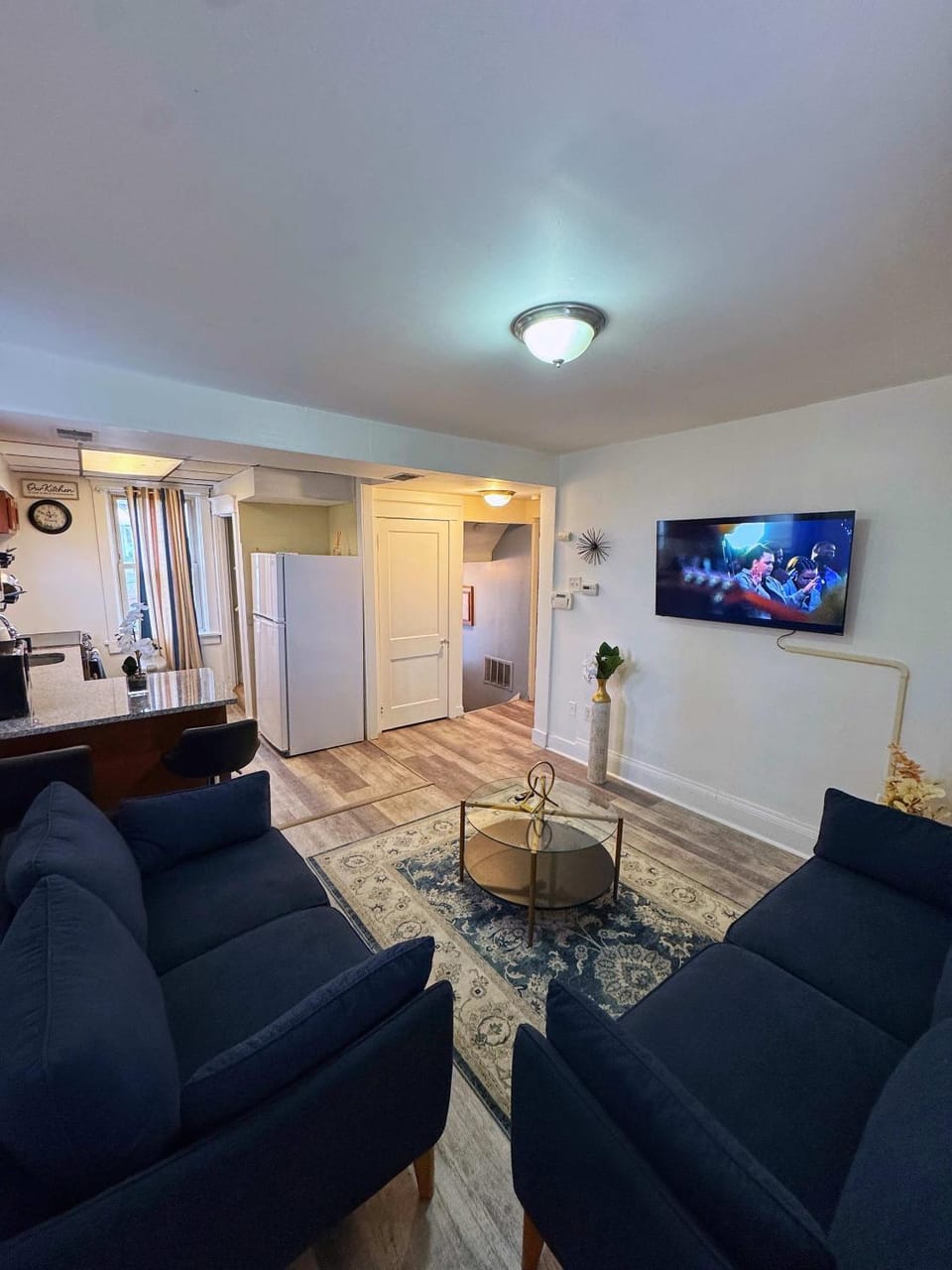 Natvy Alpha Suite - 3 Bedroom Apartment in Munhall
