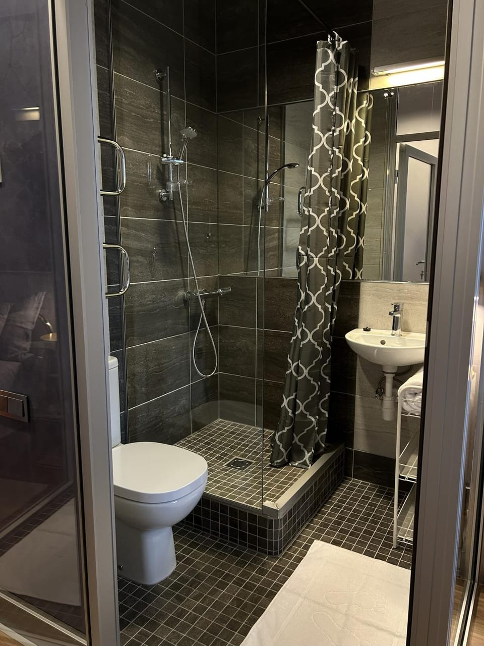 RedDoor Apartment 21 FreeParking Apartment hotel in Riga