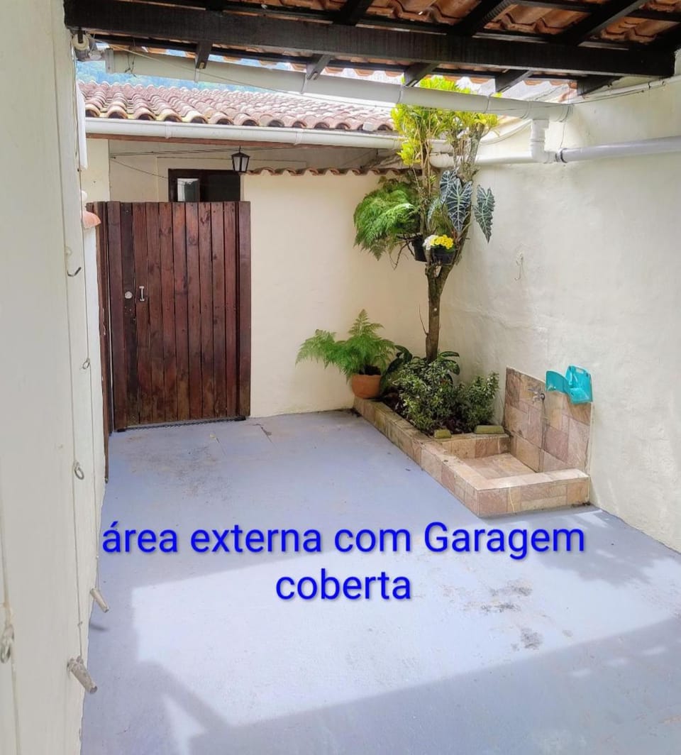 Espaço inteiro-Praia de Barequeçaba - São Sebastião -SP House in São Sebastião