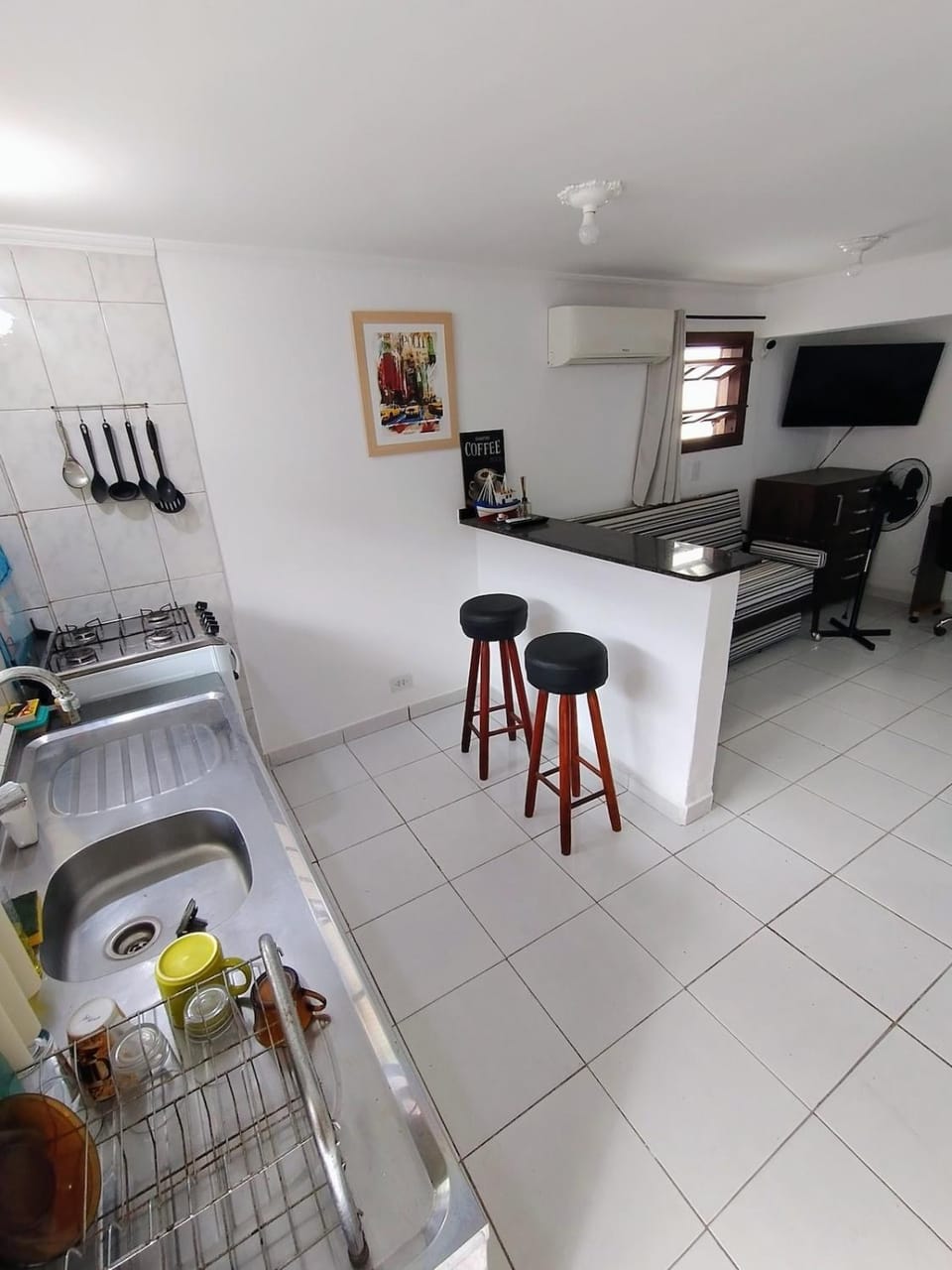 Communal lounge/ TV room, Kitchen or kitchenette