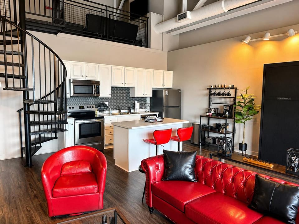 Downtown Loft By Cedar Point Sports Force! House in Sandusky