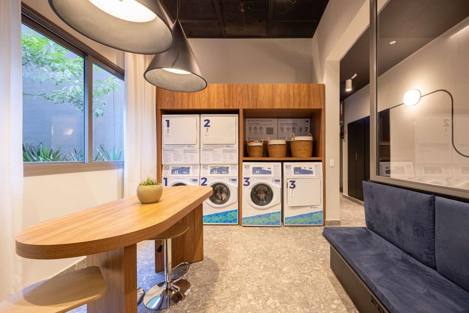 Studio Completo a 500m do Metro Borba Gato AD229 Apartment in Sao Paulo City