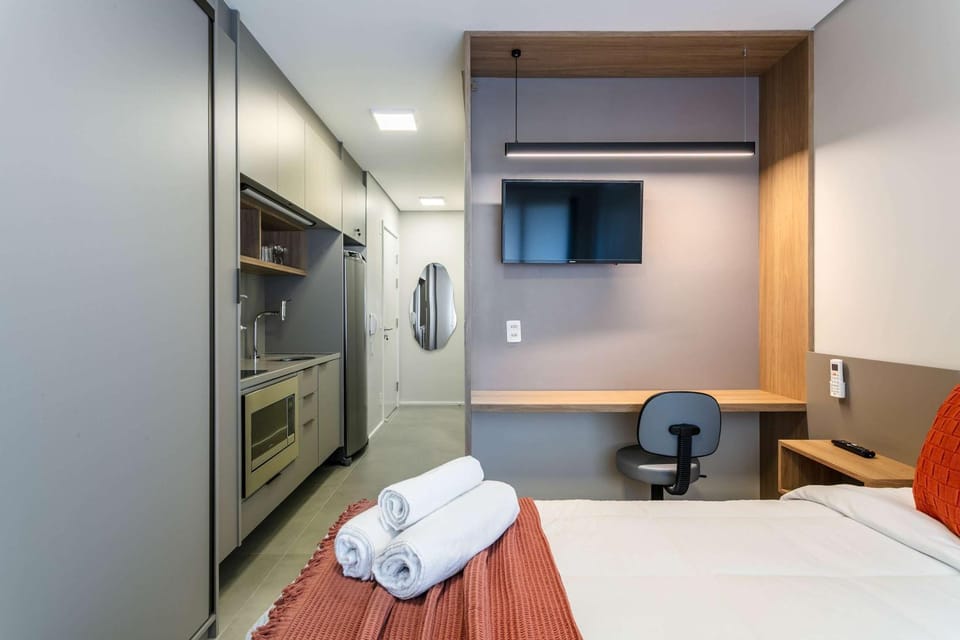 Studio Completo a 500m do Metro Borba Gato AD229 Apartment in Sao Paulo City