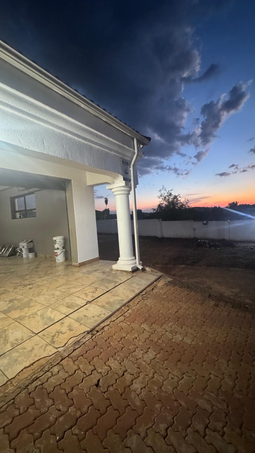 Makhuvha Tshilivho Luxury House House in South Africa