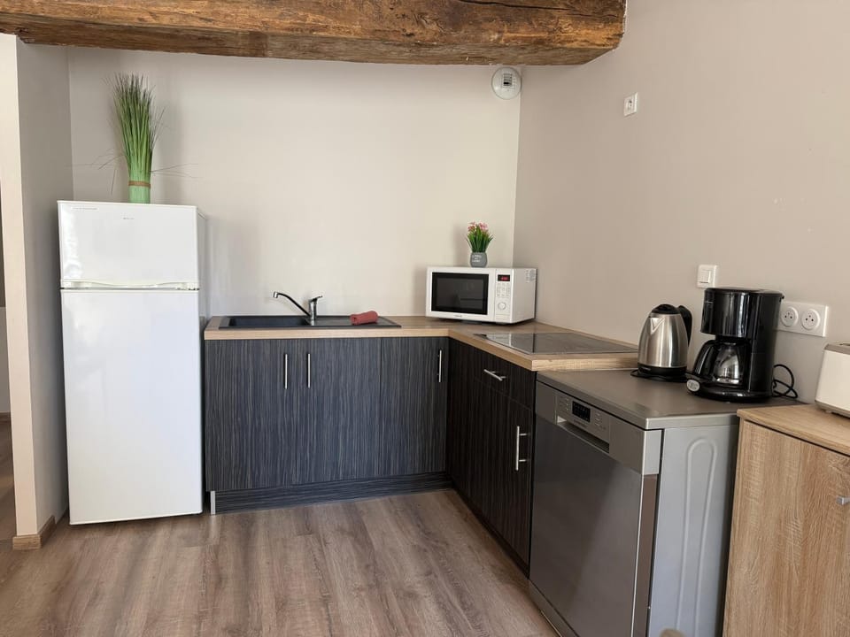 Les Glaneuses Gîte Le Grand 8 centre-bourg 3 min du Puy duFou Apartment in Pays de la Loire