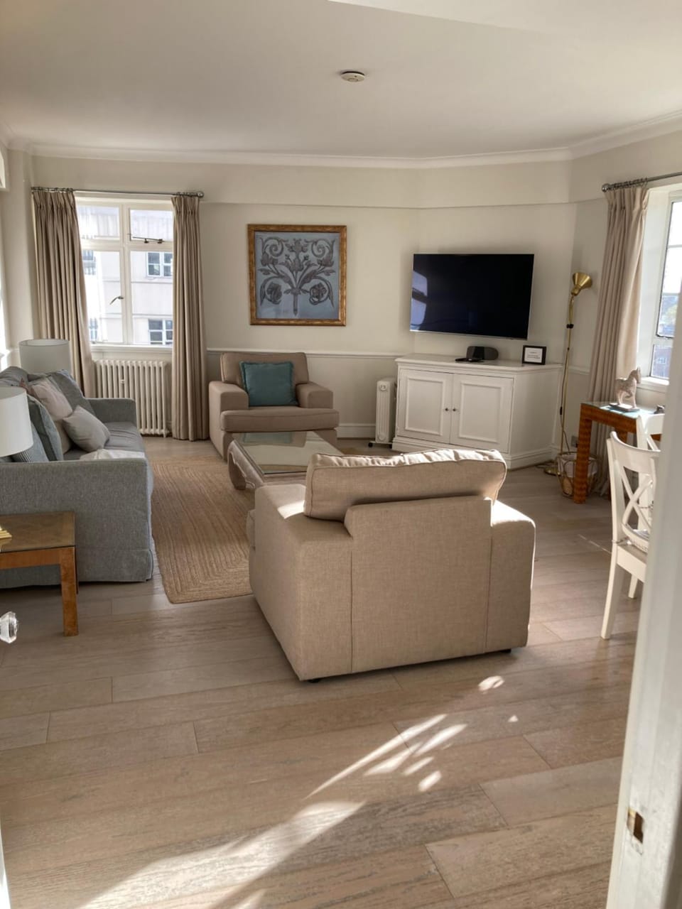 NELL GWYNN HOUSE - Luxurious and Opulent Extra Large One Bedroom Apartment Apartment in City of Westminster