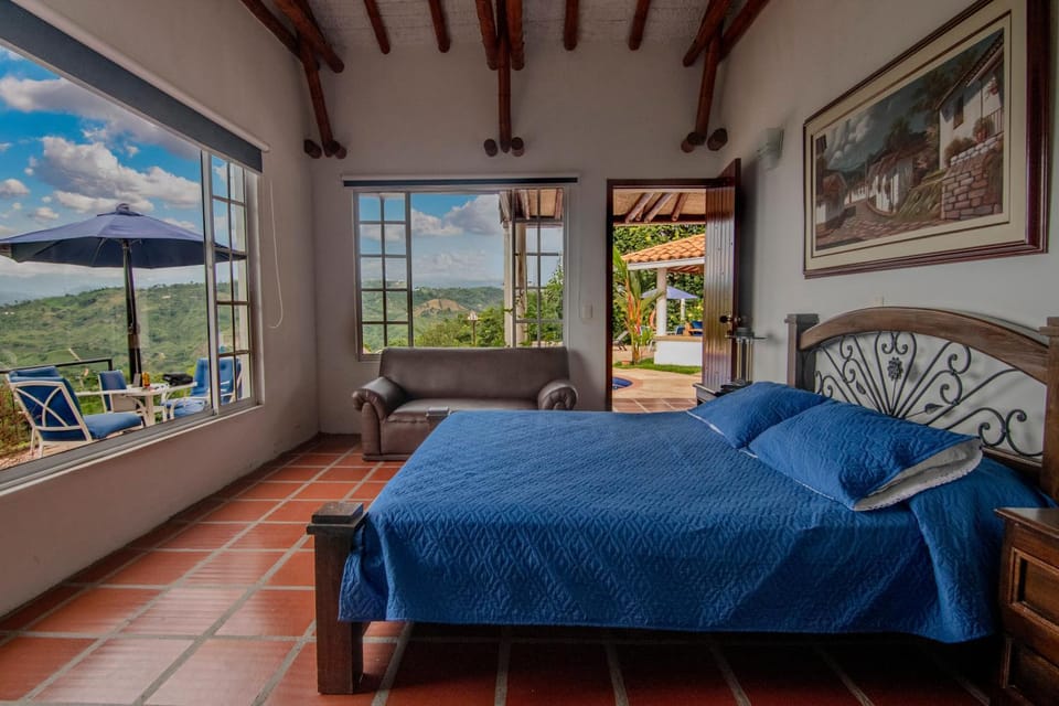 Bed, View (from property/room), Photo of the whole room, Bedroom