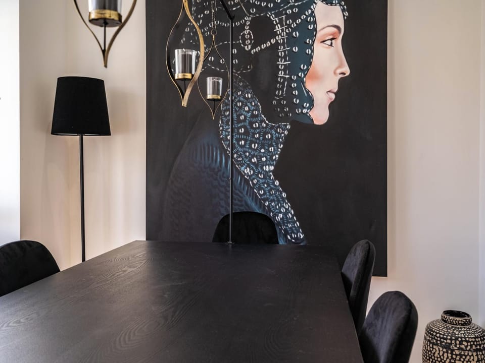 Decorative detail, Dining area