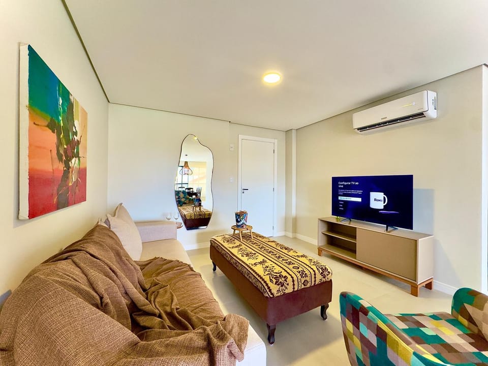 Communal lounge/ TV room, TV and multimedia, Living room