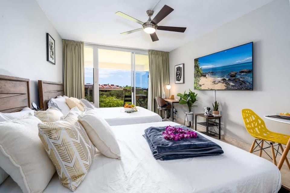 Beachside Retreat Walk to Shops & Dining House in Wailea