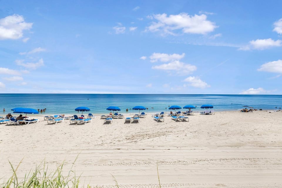 Day, Beach, Sea view, sunbed