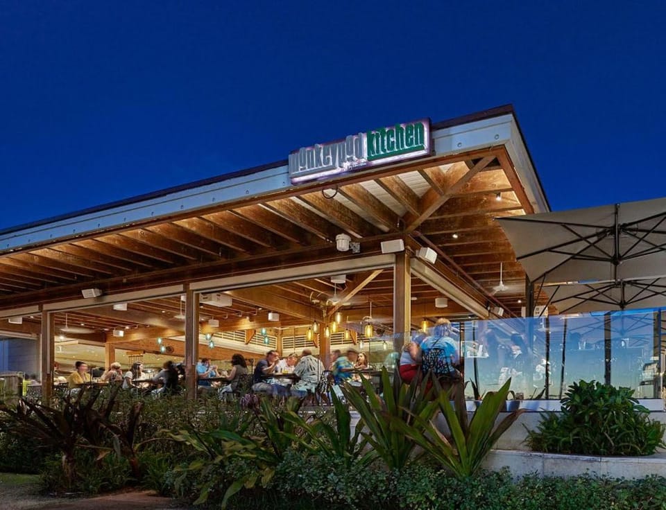 Beachfront Studio Walk to Kamaole Beach Pools House in Wailea