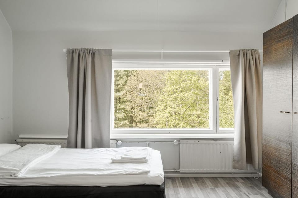 Bed, Photo of the whole room, Bedroom, Garden view, towels