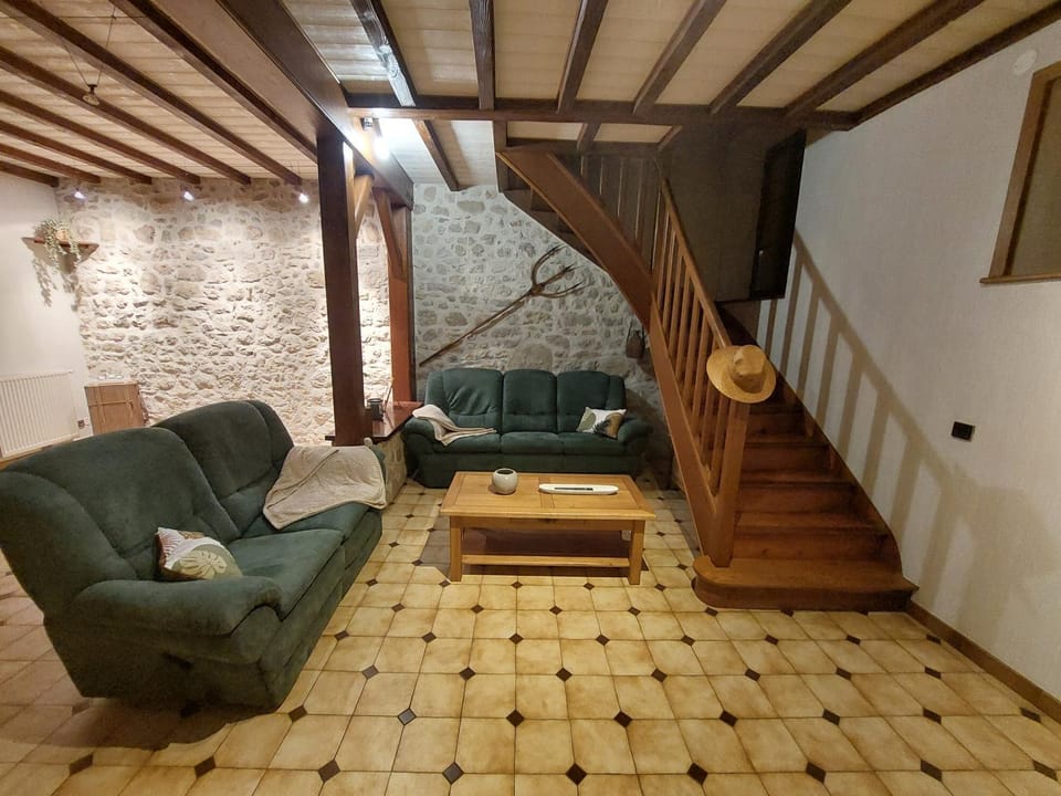 Gîte "EN VALROMEY" au pied du Grand Colombier House in Auvergne-Rhône-Alpes